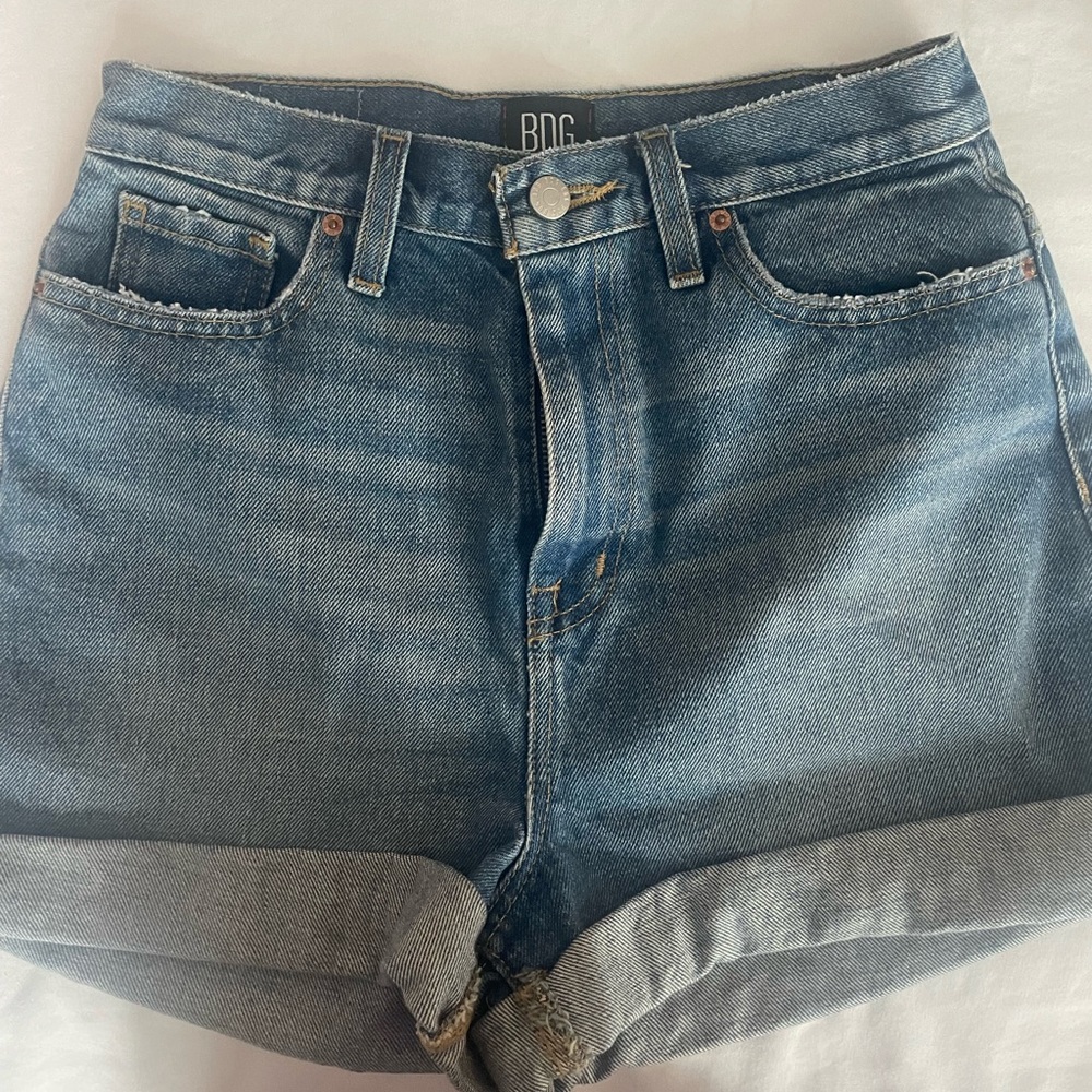 BDG Urban Outfitters Mom High-Rise Short